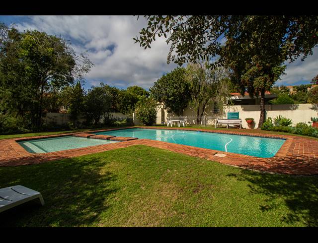 3 BEDROOM TOWNHOUSE TO LET IN STRATHAVON